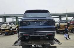 2025上海车展：深蓝S09预售价23.99-30.99万