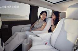 理想MEGA：半价埃尔法，能打动富哥们吗？