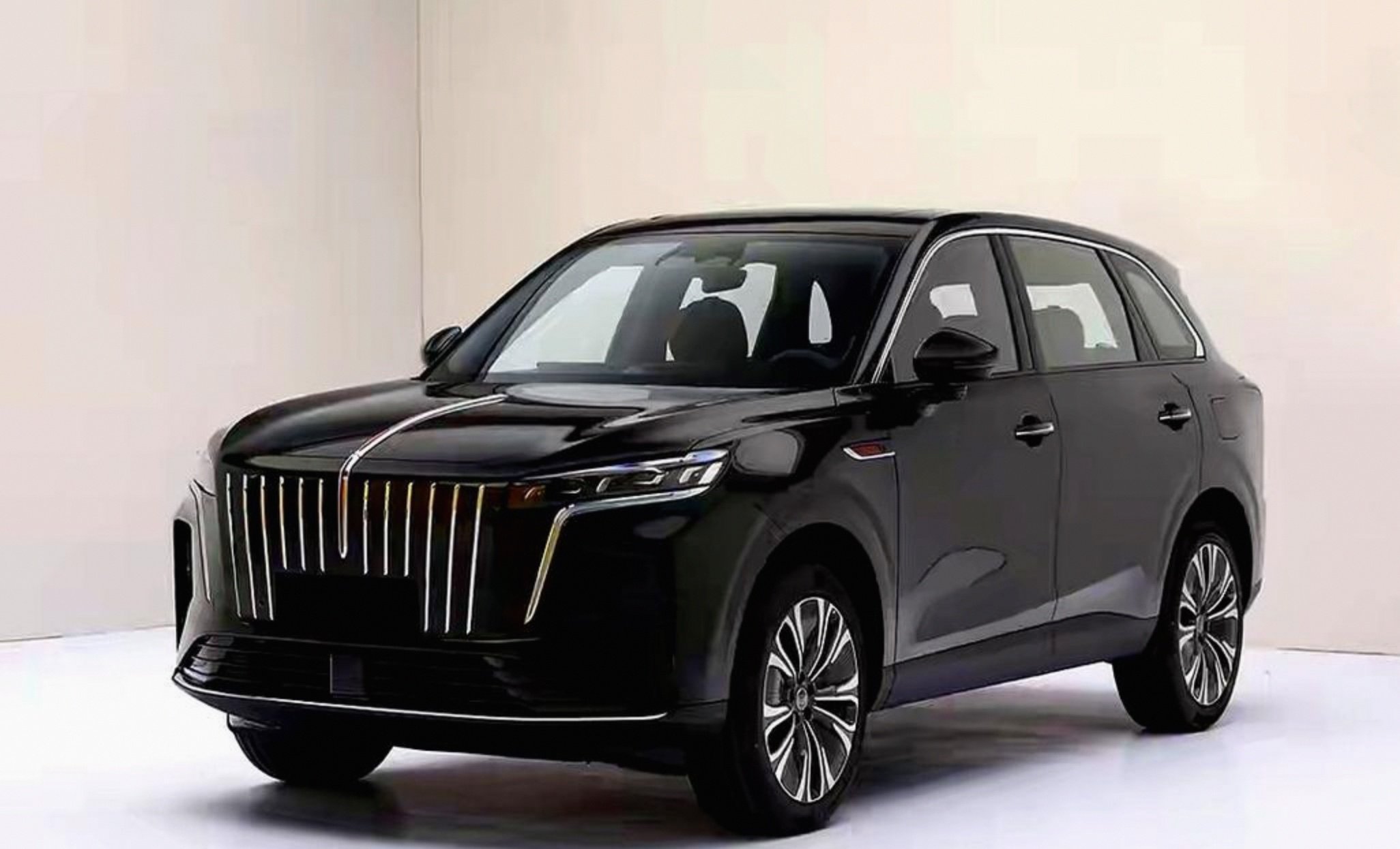 红旗HS6 PHEV正式上市 售价为17.88-22.88万